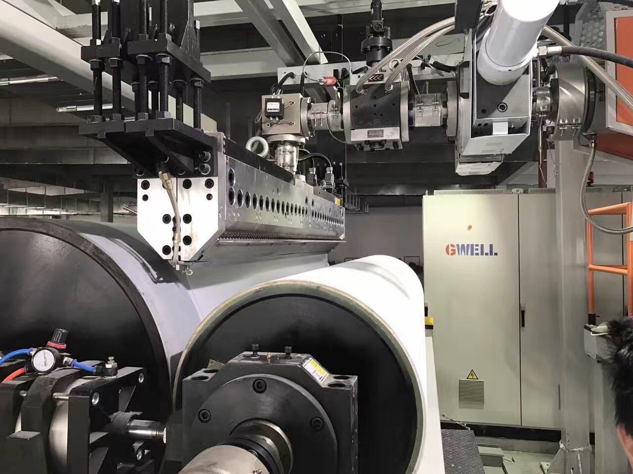 Blog perusahaan terbaru tentang Dari bahan baku ke film: Tinjauan Proses Lengkap dari Jalur Ekstrusi Film Enkapsulasi EPE