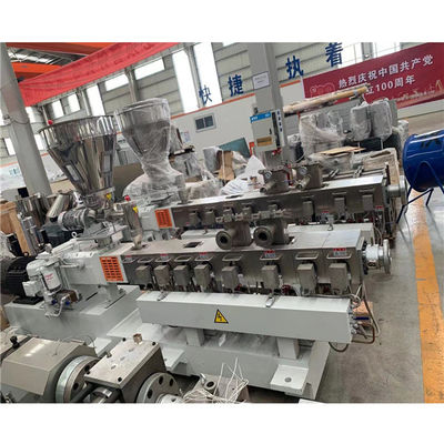 Beli 75mm Lab Scale Parallel Counter Rotating Twin Screw Extruder Fasilitas Tambahan online manufacture